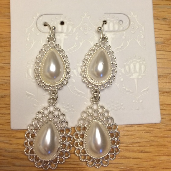 Chandler earrings