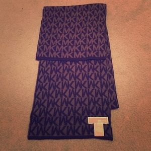 Michael Kors scarf