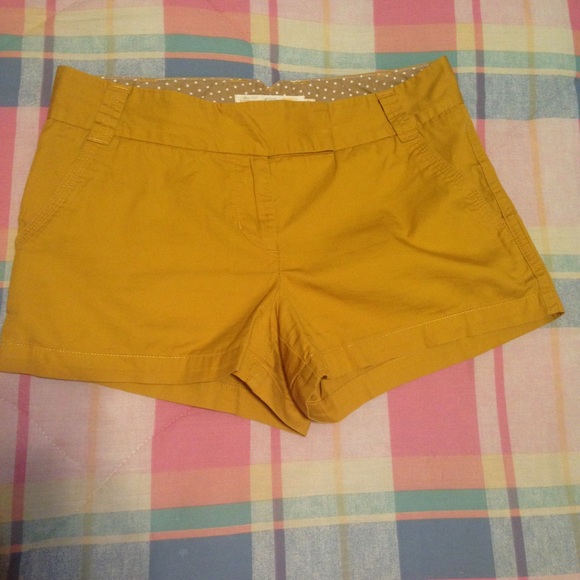 J. Crew Pants - J.Crew 3 inch chino shorts size 6