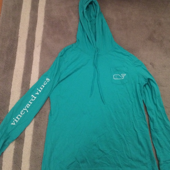 Vineyard vines hoodie