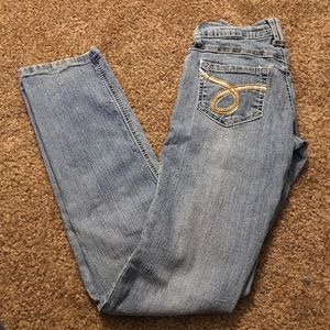 Super cute skinny jeans with gold & silver detail