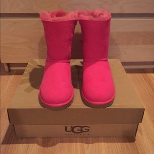 Pink Bailey Bow UGG boots (KIDS)