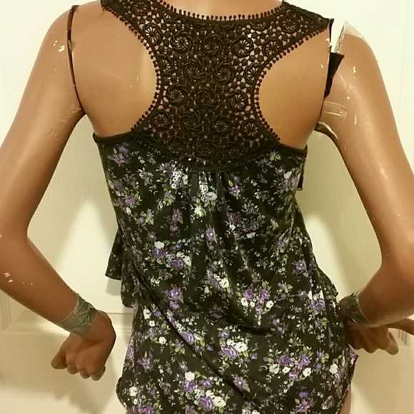 Julie's Closet Black and purple ruffle tank - Picture 4 of 4