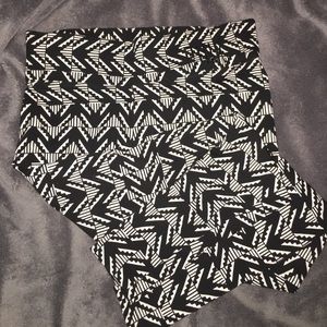 Workout PINK Victoria's Secret Aztec leggings