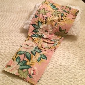 Lucky Brand Floral cotton capris.