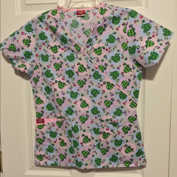 Scrub top