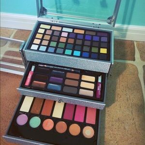 Large makeup set from Ulta, almost brand new!