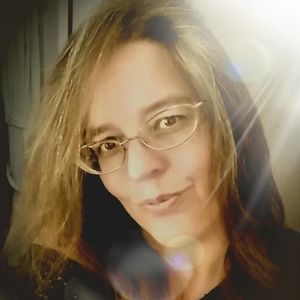 Meet your Posher, Nina