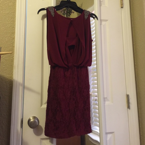 Prom • Homecoming • Formal Dress - Picture 2 of 3