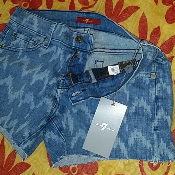 New 7FAM carlie cutoff denim jean shorts ikat blue - Picture 4 of 4