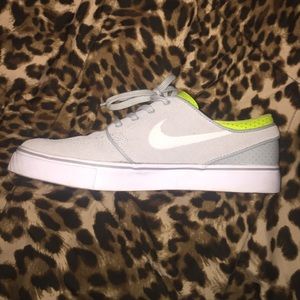 SOLD!Nike Janoski's