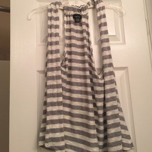 Sleeveless cardigan