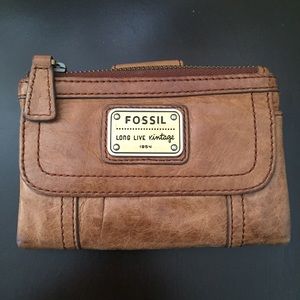 Fossil Emory Multifunction Leather Wallet