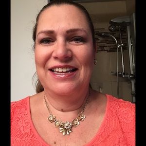 Meet your Posher, Loren