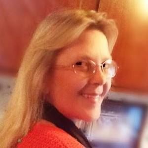 Meet your Posher, Valoria