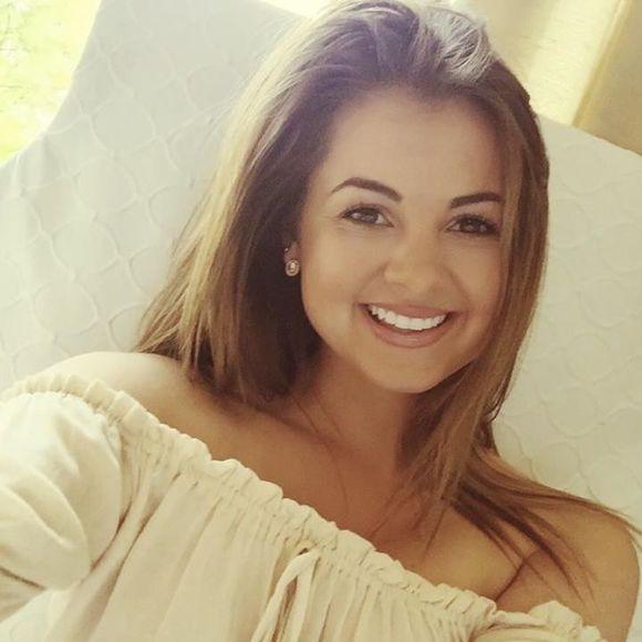 Meet your Posher, Brenna