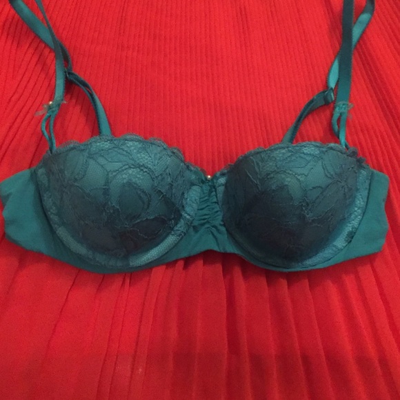 Victoria's Secret Bra 32A
