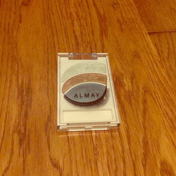 Almay Intense I-Color Powder Shadow for blue eyes