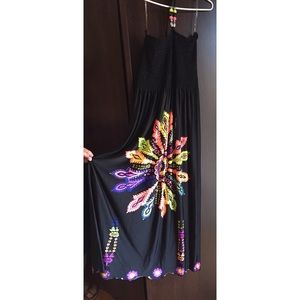 NEVER WORN maxi dress with design