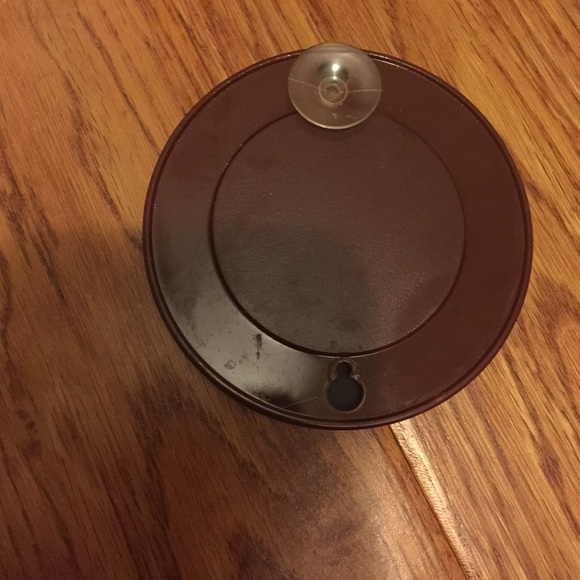 Hand-sized magnifying mirror - Picture 2 of 2