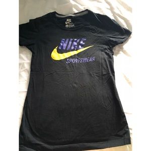 Like-New Nike Shirt