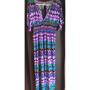 NEVER WORN patterned dress