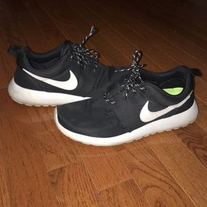 Nike Roshe Runs