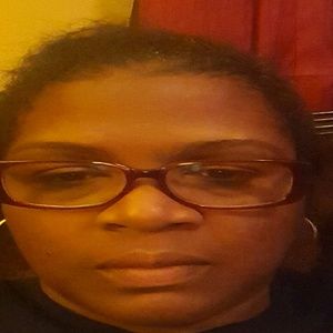 Meet your Posher, Anissa