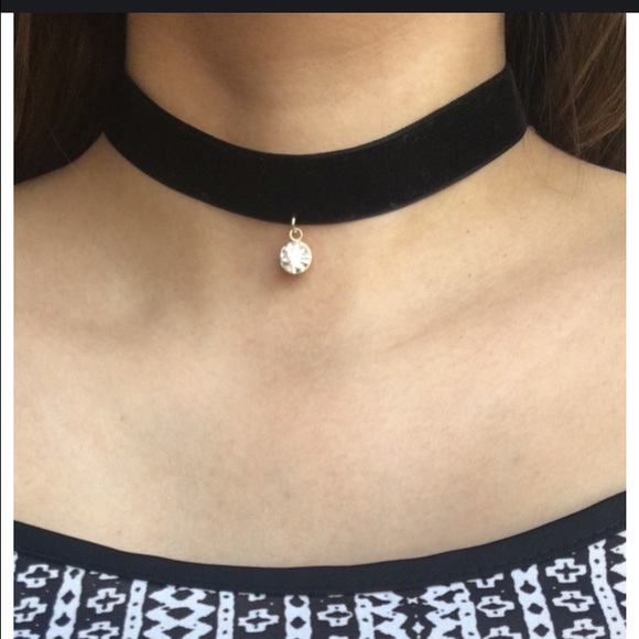 Jewelry - Black choker