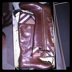 Burberry boots