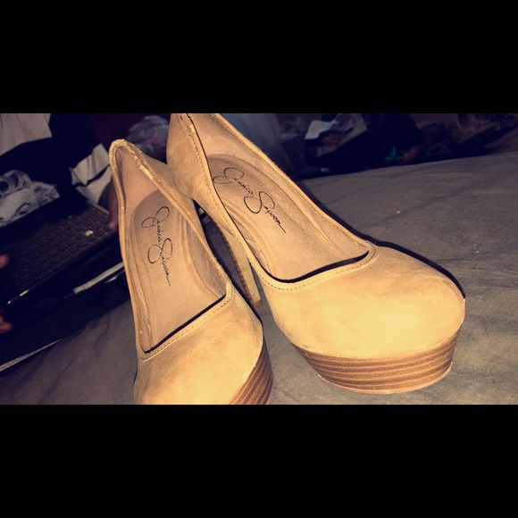 Jessica Simpson heels - Picture 1 of 1