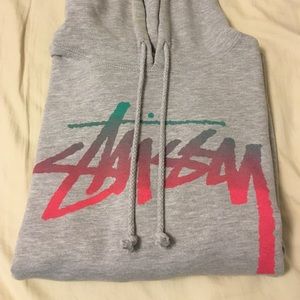Stüssy hoodie (RESERVED FOR @owl_lover0508)