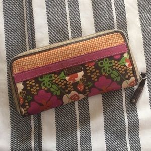 Fossil Floral Wallet - Like new!