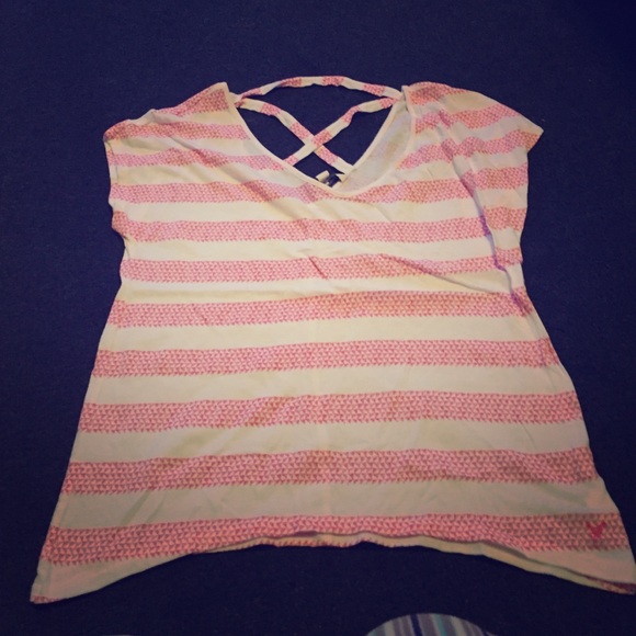 Crisscross back, XS tshirt