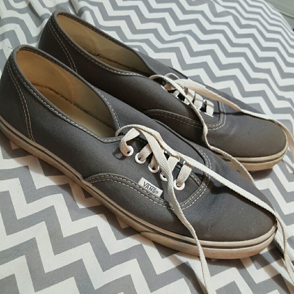 Gray Vans lo pro skate shoe