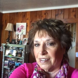 Meet your Posher, Linda