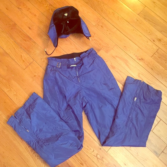 Post Card blue ski hat and pants set Like new