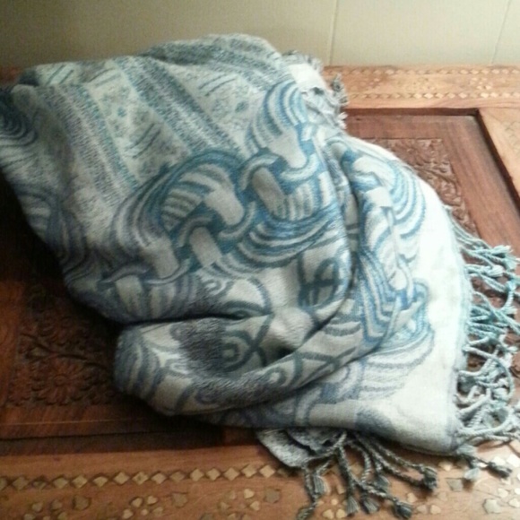 Pashmina - Picture 3 of 3
