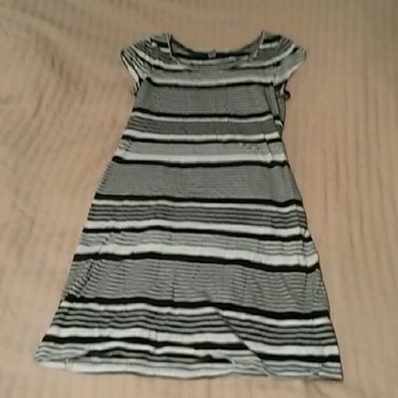 No Sleeve Stripped Dress