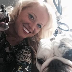 Meet your Posher, Larissa