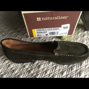 NWT green suede loafers 9 1/2
