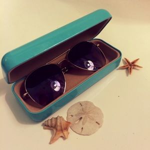 Authentic Mint Tiffany & Co. Glasses case!