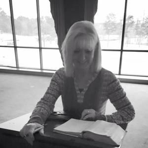 Meet your Posher, Evangelist lorena