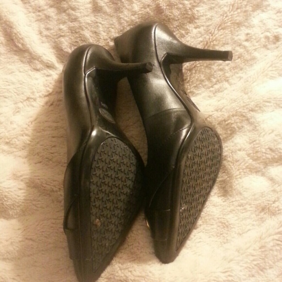 MICHAEL KORS HEELS - Picture 3 of 4