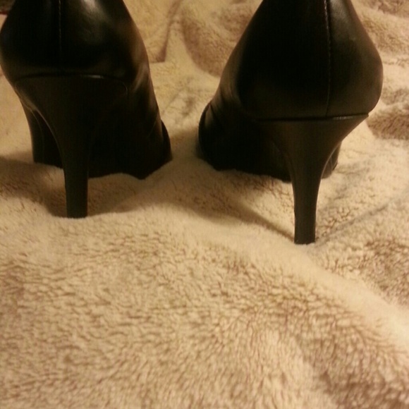 MICHAEL KORS HEELS - Picture 4 of 4