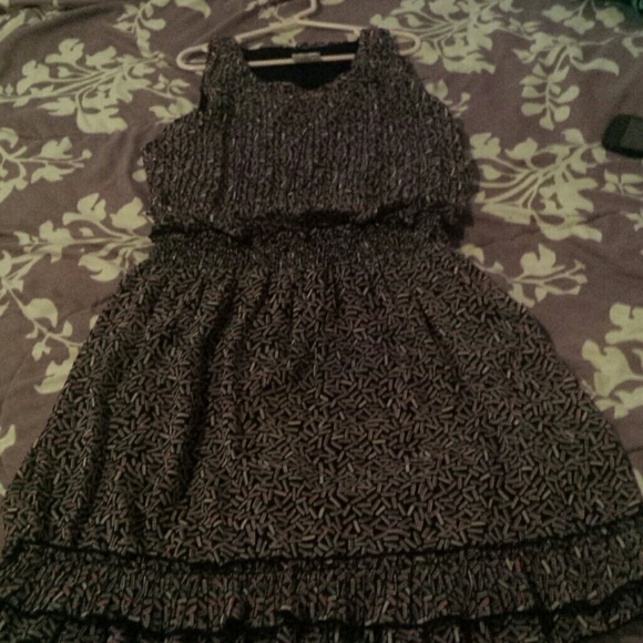 ??DISNEY. D- Signed Girls dress( Large ) sprinkle