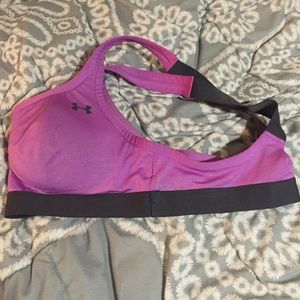 Underarmor sports bra!!