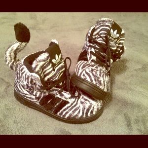 Toddler Jeremy Scott's. Size 9.5