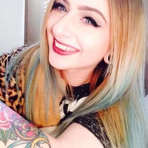 Meet your Posher, Sabrina marie