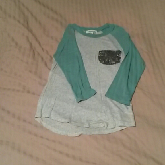 🎉 sale🎉 NWOT Light Weight Shirt